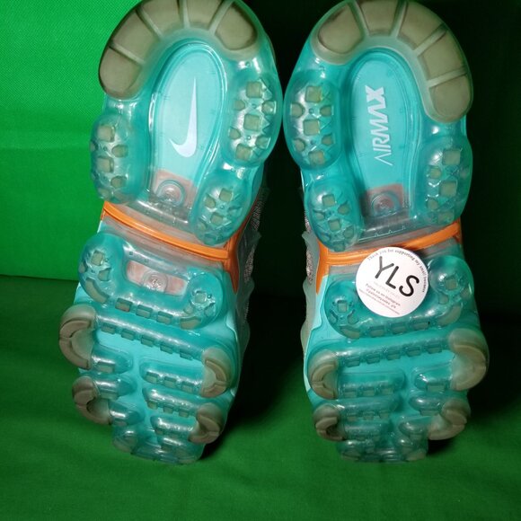 Nike Air VaporMax Plus Mens Size 9.5 Gray Green Athletic Running Shoes Sneakers - Picture 13 of 15